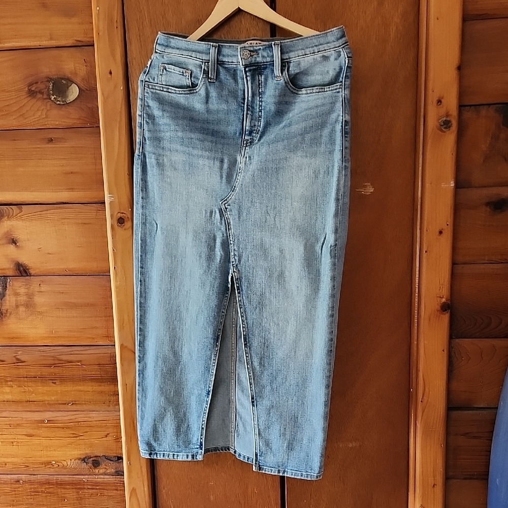 Ariat Light Blue Denim Jeans
